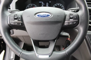 Ford Transit Custom Keurige nette en luxe Ford Transit Custom, slechts 47.000km !. Airco, schuifdeur li+re, LM wielen, stoel-, spiegel- en voorraamverw., side en lane assist, 3-zits, navigatie, telefoonvoorb., camera, pdc v+a, cruise cntrl etc. - afbeelding nr 15