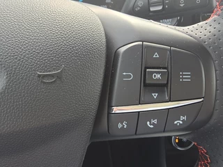 Ford Fiesta Ford Fiesta 1.0 EcoBoost Hybrid ST-Line X 125pk Trekhaak | Panorama dak / Open dak | Winterpack | Apple Carplay | Achteruitrijcamera - afbeelding nr 17