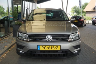 Volkswagen Tiguan Volkswagen Tiguan 1.4 TSI Comfortline | Trekhaak | Schuif-/kanteldak | Navigatie - afbeelding nr 2