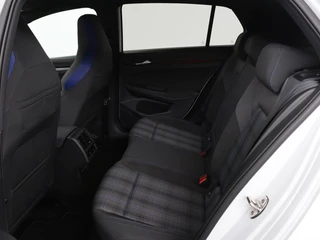Volkswagen Golf Volkswagen Golf 1.4 eHybrid GTE | Camera | Adaptive cruise |  Carplay | Navigatie | Sportstoelen | Full LED | Sfeerverlichting | PHEV - afbeelding nr 7