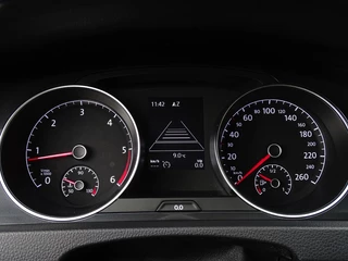 Volkswagen Golf Volkswagen Golf 1.6 TDI Highline RNS R-line / 2017 / LED - afbeelding nr 16