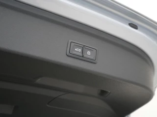 Audi A3 Audi A3 Sportback 40 TFSI e Edition Navigatie Stoelverwarming Side assist Elek. kofferklep Carplay - afbeelding nr 10