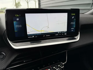 Peugeot e-2008 Peugeot e-2008 EV Allure Pack 50 kWh SOH 97% 360 Camera Navi - afbeelding nr 12