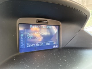 Ford Fiesta Ford Fiesta 1.0 STYLE ULTIMATE AUDIO/PDC/NAVI - afbeelding nr 22