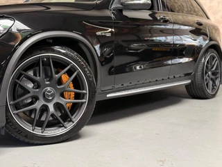 Mercedes-Benz GLC Mercedes-Benz GLC-klasse AMG 63 S 4MATIC+ | Pano | Keramisch | stoel- verwarming/verkoeling | Carbon | Trekhaak | ACC - afbeelding nr 3