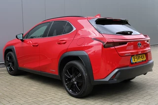 Lexus UX Clima|Camera|Cruise|Led|LM-Velgen|Audio - afbeelding nr 3