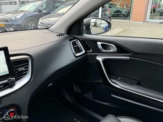 Kia XCeed Kia XCeed 1.6 GDi PHEV ExecutiveLine 55 km volledig elect rijden / Hybride , Panorama Dak, 18 inch velgen , electr. stoelen , electr. kofferklep , Lane assist , Dodehoek assistent  , lage km stand , fab. garantie - afbeelding nr 39