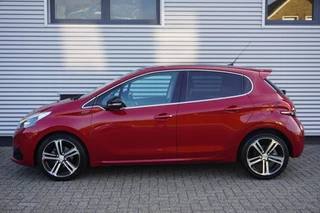 Peugeot 208 Peugeot 208 1.2 PureTech GT-line / 1e eig. / Pano / Trekhaak / Navi / Clima / Carplay / DAB+ - afbeelding nr 2