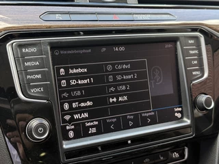 Volkswagen Passat Volkswagen Passat 1.4 TSI ACT Connected Series Plus | R-Line | Panoramadak | Camera - afbeelding nr 26