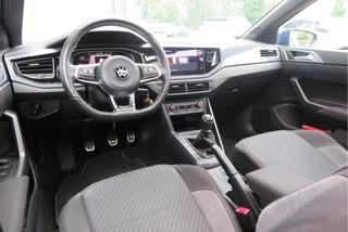 Volkswagen Polo Volkswagen Polo 1.0 TSI 95pk 2x R-Line , Virtual cockpit, Panorama schuifdak , Led , Navi , Carplay . LMV PDC etc. . - afbeelding nr 15
