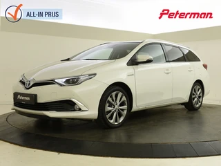 Toyota Auris Touring Sports 1.8 Hybrid Executive | Trekhaak | PDC | Panoramadak |