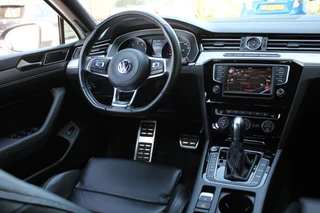 Volkswagen Passat Volkswagen Passat Variant 2.0 TSI 220PK Highline R-line | DYNAUIDIO | ACC | LEDER - afbeelding nr 12