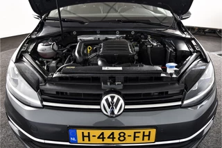 Volkswagen Golf | Adapt Cruise | PDC | NAV + App. Connect | ECC | LM 16 