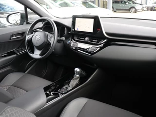 Toyota C-HR Toyota C-HR 2.0 Hybrid Dynamic I Camera I Dodehoekdetectie - afbeelding nr 3