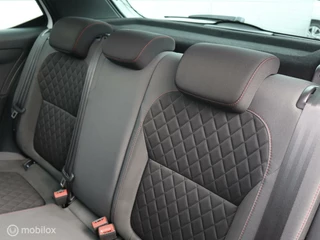 Škoda Fabia Skoda Fabia 1.0 TSI Sport Pano LED PDC Navi Clima Stoelverwarming - afbeelding nr 14