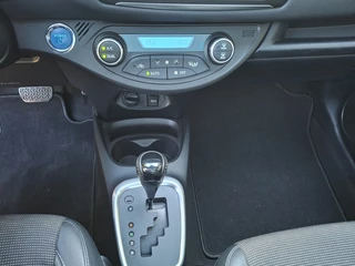 Toyota Yaris Toyota Yaris 1.5 HYB. premium, automaat, panoramadak - afbeelding nr 12