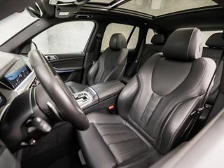 BMW X5 395Pk Automaat (PANORAMADAK, M PAKKET, LUCHTVERING, APPLE CARPLAY, MEMORY SEATS, 360 CAMERA, SFEERVERLICHTING, LASER KOPLAMPEN, ADAPTIVE CRUISE, NIEUWSTAAT) - afbeelding nr 16