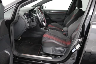 Volkswagen Golf Volkswagen GOLF 2.0 TSI GTI TCR (AKRAPOVIC, PANORAMADAK, CAMERA, STOELVERWARMING, CRUISE CONTROL, DEALER ONDERHOUDEN) - afbeelding nr 11