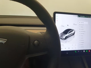 Tesla Model 3 - afbeelding nr 16