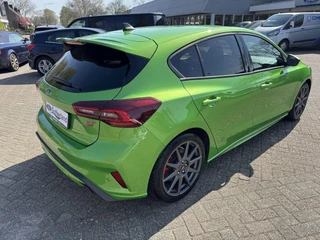 Ford Focus Ford Focus 2.3 EcoBoost ST-X 280pk | Winter Pack | Adaptive cruise control | Sper diff | Head up Display | Camera | AGR-stoelen - afbeelding nr 5