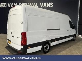 Mercedes-Benz Sprinter Mercedes-Benz Sprinter 316 CDI 164pk L3H2 Euro6 Airco | 360 graden Camera | Navigatie | Cruisecontrol | Chauffeursstoel Parkeersensoren, Stoelverwarming, Bijrijdersbank - afbeelding nr 14