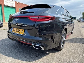 Kia ProCeed Pro Ceed 1.0 Turbo 120pk  GT-Line  Panorama dak, 17 inch velg.  Keyless entry , Voorstoelen & Stuur verwarmd , Navigatie , Achteruit rij Camera  , Apple Carplay / Android Auto , GT Line exterieur  & interieur - afbeelding nr 5