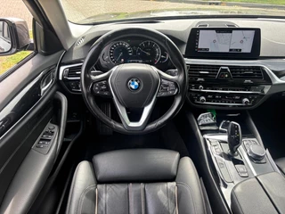 BMW 5 Serie BMW 5 Serie Touring 530i High Exe 2018 NL Auto 1E Eigenaar - afbeelding nr 11