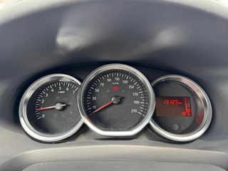 Dacia Sandero Dacia Sandero 0.9 TCE 90pk Laureate Airco Cruise Camera Navi DAB PDC - afbeelding nr 13