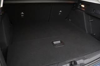 Ford Focus Ford Focus 1.5 EcoBoost Titanium | Stoel & stuurverwarming |  Adaptive cruise | Full LED | Camera | Trekhaak | Carplay | Climate control - afbeelding nr 11