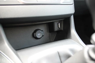 Peugeot 308 Peugeot 308 1.2 PureTech Blue Lease Executive, Trekhaak, Pano, voor/achter Pdc + Camera, App connect, Cruise, Navi, Clima, Donker glas. - afbeelding nr 26