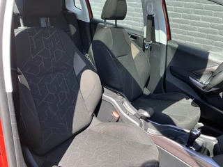 Peugeot 2008 Peugeot 2008 1.2 PureTech Active AUT. | bi-tone | navigatie | panoramadak | airco | bluetooth | NL auto - afbeelding nr 17