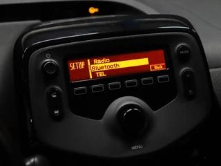 Citroën C1 Citroën C1 1.0 VTi Feel [CRUISE CONTROL, BLUETOOTH, AIRCO, TELEFOON, ELEKTRISCHE RAMEN VOOR, NIEUWSTAAT] - afbeelding nr 13