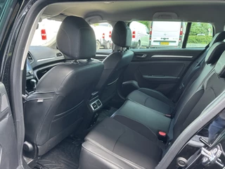 Renault Megane E-Tech Renault Megane E-Tech Estate 1.6 Plug-In Hybrid 160 R.S. Line | Stuur en Stoel Verwarming | Parkeer Assist | Head Up Display - afbeelding nr 27