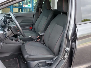 Ford Fiesta Ford Fiesta 1.0 EcoBoost 101pk ST-Line 5-Deurs | Navi | Apple Carplay + Android Auto | Clima | Cruise | Keyless Start | Pdc | Stoelverwarming | Rijstrook+Lichtsensor | Privacy Glass | 17''lm - afbeelding nr 9