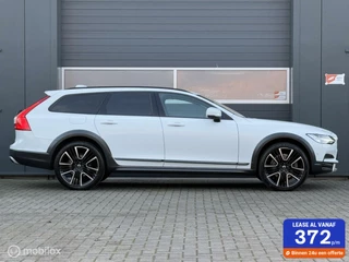 Volvo V90 Volvo V90 Cross Country 2.0 D4 AWD Geartronic-8 /Pilot Assist/Aut.inparkeren/Trekhaak/Adap CC/Winterline/21inch/Dealer onderhouden. - afbeelding nr 1