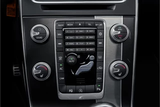 Volvo V60 R-Design Schuifdak Leder Trekhaak - afbeelding nr 31