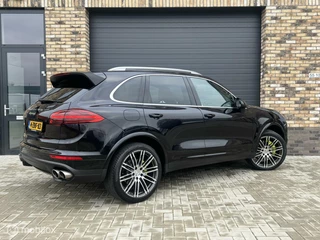 Porsche Cayenne Porsche Cayenne 3.0 S E-Hybrid CRUISE LEDER MEMORY - afbeelding nr 2