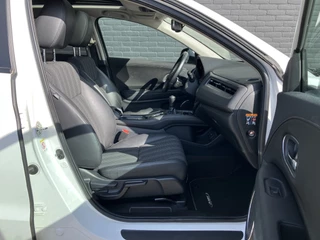 Honda HR-V Honda HR-V 1.5 i-VTEC Executive | navigatie | panoramadak | trekhaak | camera | stoelverwarming | all season banden - afbeelding nr 17