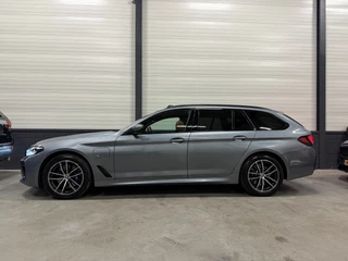 BMW 5 Serie BLUESTONE-METALLIC MET COGNAC LEER/PANO/ACC/CAMERA/STANDKACHEL/SFEER/DAB/CARPLAY/SHADOW-LINE/M-AERODYNAMIC - afbeelding nr 7