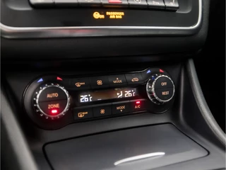 Mercedes-Benz CLA Automaat (GROOT NAVI, CLIMATE, LEDER/ALCANTARA, STOELVERWARMING, SPORTSTOELEN, SFEERVERLICHTING, GETINT GLAS, XENON, CRUISE, NIEUWE APK, NIEUWSTAAT) - afbeelding nr 11