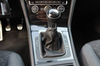 Volkswagen Golf Volkswagen Golf 1.0 TSI HighLine Clima, NAVI, Stoelverwarming, PDC - afbeelding nr 11