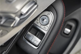 Mercedes-Benz C-Klasse Pano Burmester Ambiente Distronic - afbeelding nr 31