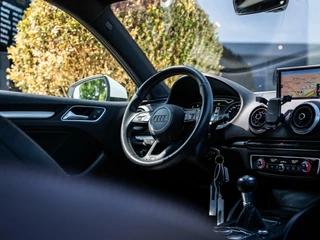 Audi A3 Audi A3 Limousine 1.0 TFSI S-LINE|NAV|LED|LEDER|18'|PDC - afbeelding nr 16