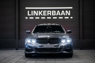 BMW 3 Serie BMW 3-serie Touring 330i xDrive | M Sport | Panodak | Driving Assistant Prof | Trekhaak | 19 inch | - afbeelding nr 11