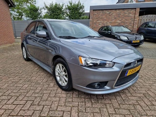 Mitsubishi Lancer Mitsubishi Lancer Sportback 1.6 Limited Edition NL-auto Climate Cruise Stoelverw Dealer OH - afbeelding nr 2
