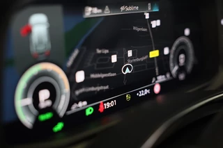 Audi A6 Audi A6 Avant 55 TFSI e Quattro S6 Look / Head Up / Memory / Leder / Elek Stoelen / Acc / F1 / Lane Assist / Open Pano / Pdc / 20 - afbeelding nr 7