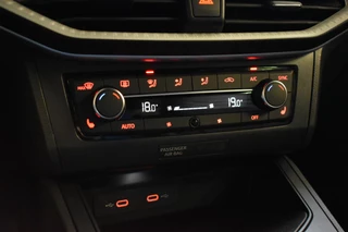 SEAT Ibiza SEAT Ibiza TSI 110PK FR SPORT LED/NAVI/CARPLAY/CAMERA - afbeelding nr 25