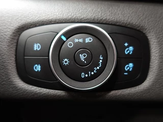 Ford Transit Custom Ford Transit Custom 130pk Automaat L2H1 Trend Navigatie Camera Apple Carplay/ Android auto Trekhaak Airco Cruise Control - afbeelding nr 15