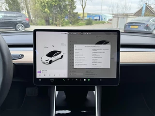 Tesla Model 3 Tesla Model 3 Range Plus | Autopilot | Panorama | Leder | Navi | Autopilot | Panorama | Leder | - afbeelding nr 21