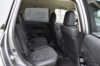 Mitsubishi Outlander Navi/Alcantara-Leder/Camera/Pdc/Standkachel/Trekhaak/Etc.! - afbeelding nr 12
